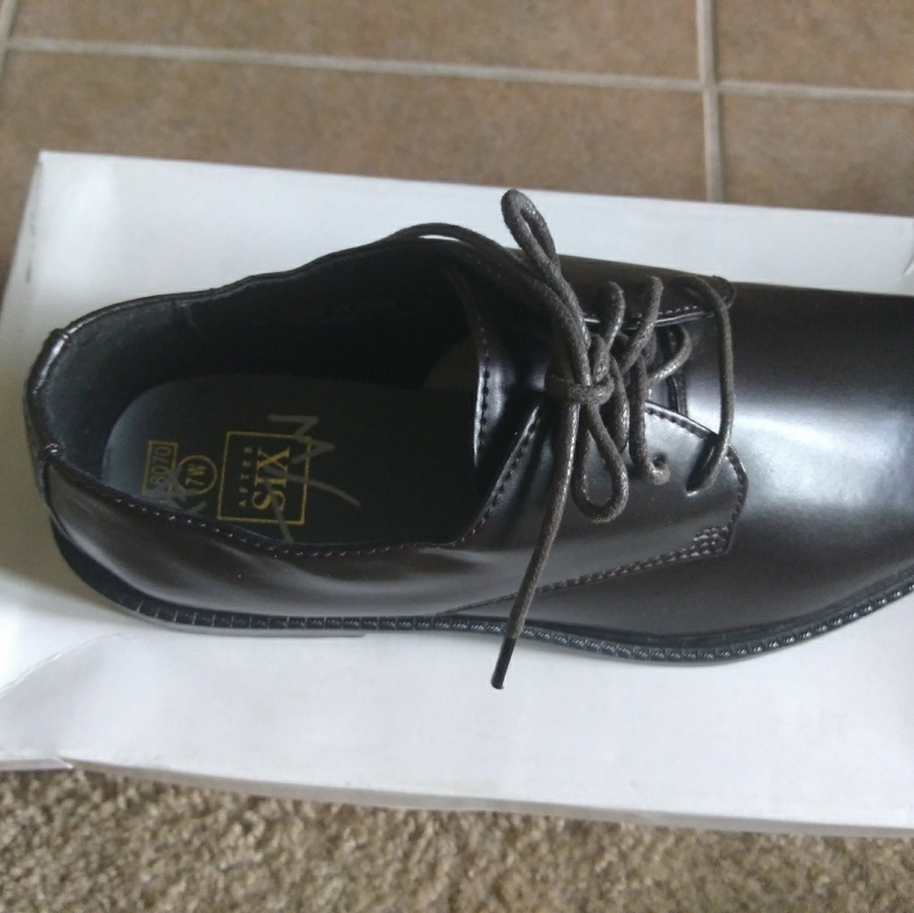 Men's dress shoe